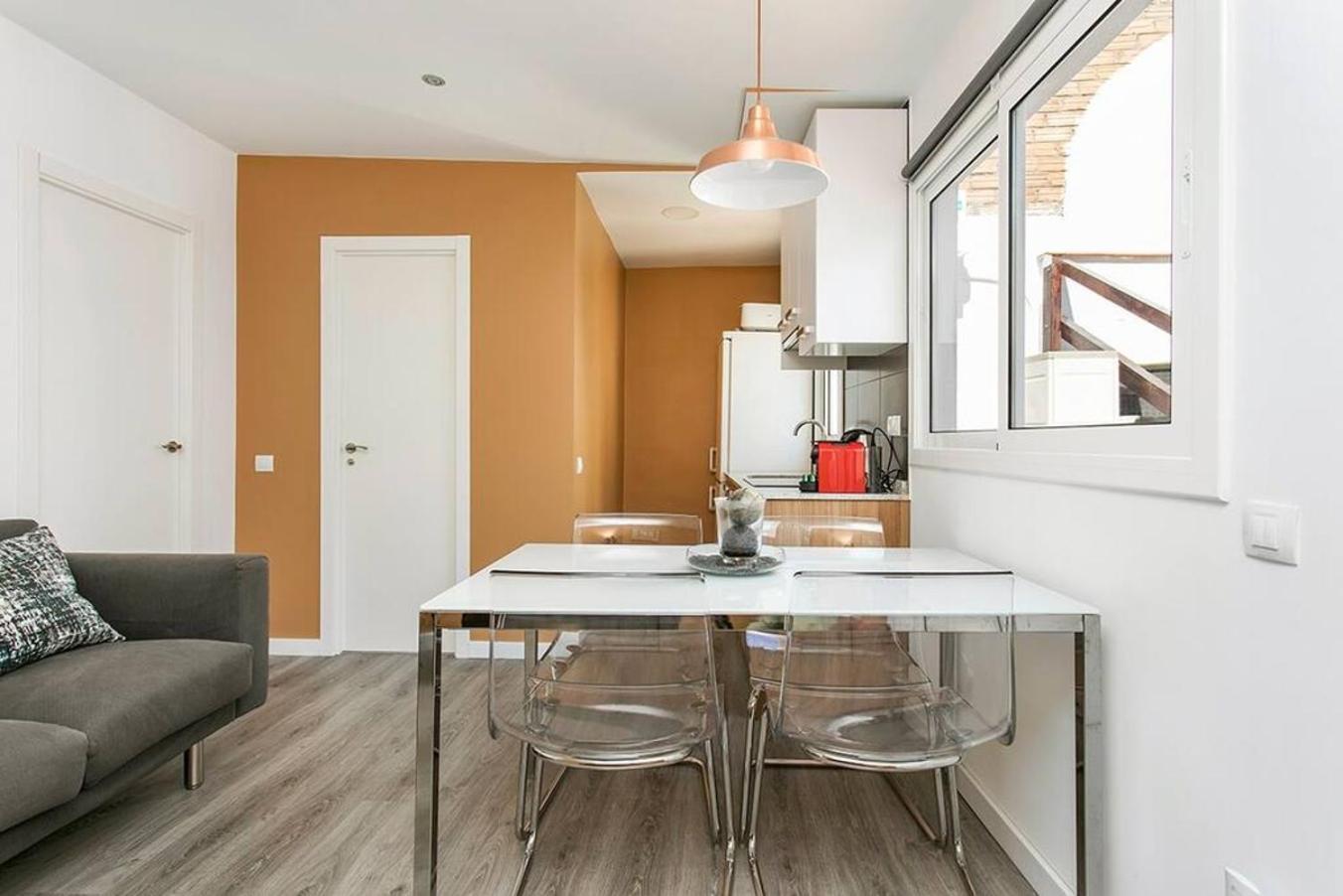 Cozy&New With Terrace Apartment L'Hospitalet de Llobregat Exterior foto