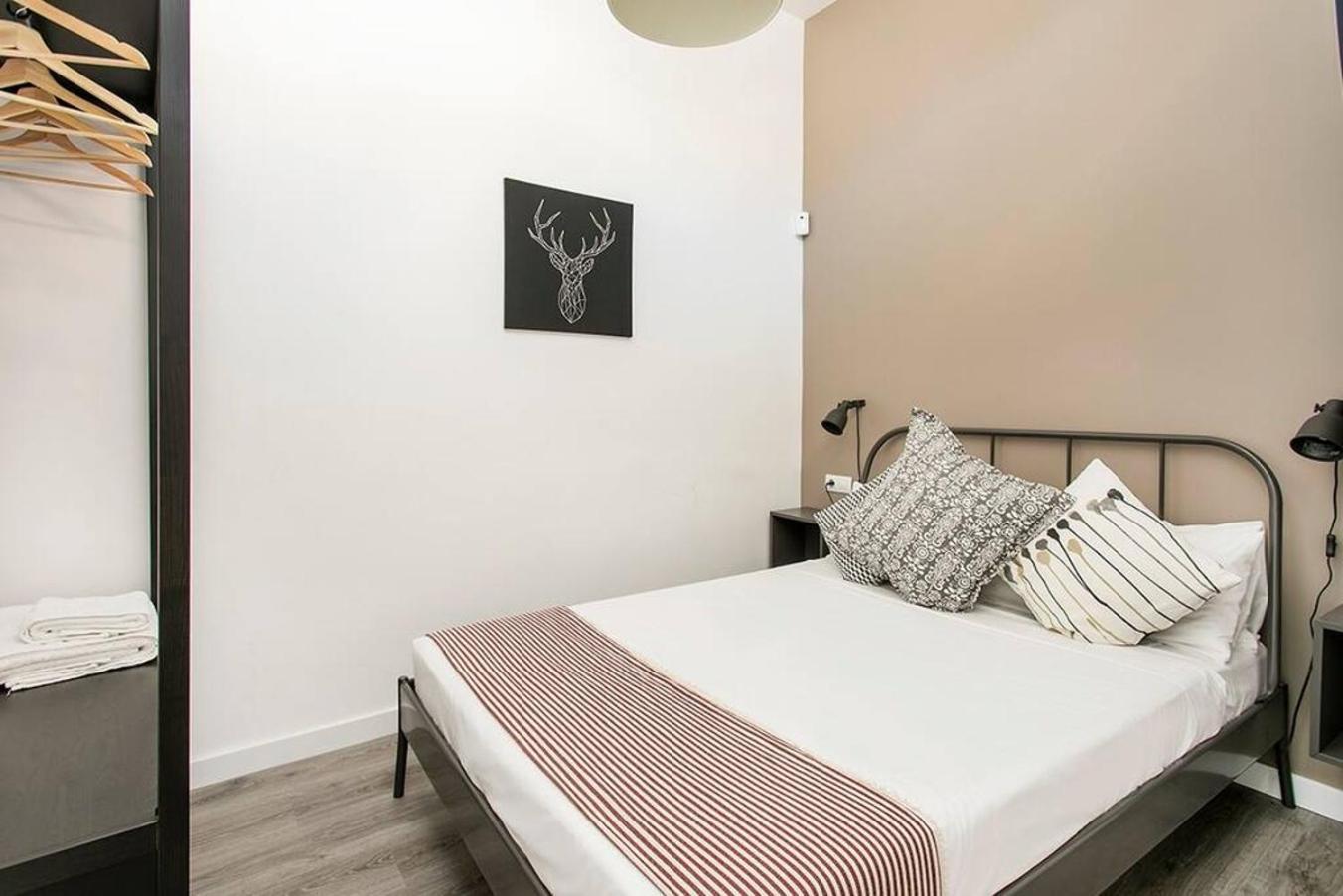 Cozy&New With Terrace Apartment L'Hospitalet de Llobregat Exterior foto